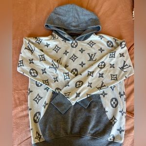 Louis Vuitton Sweatshirt - authentic